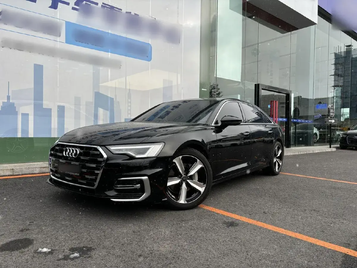 2024 Audi A6L 2.0T 245HP L4 7DCT