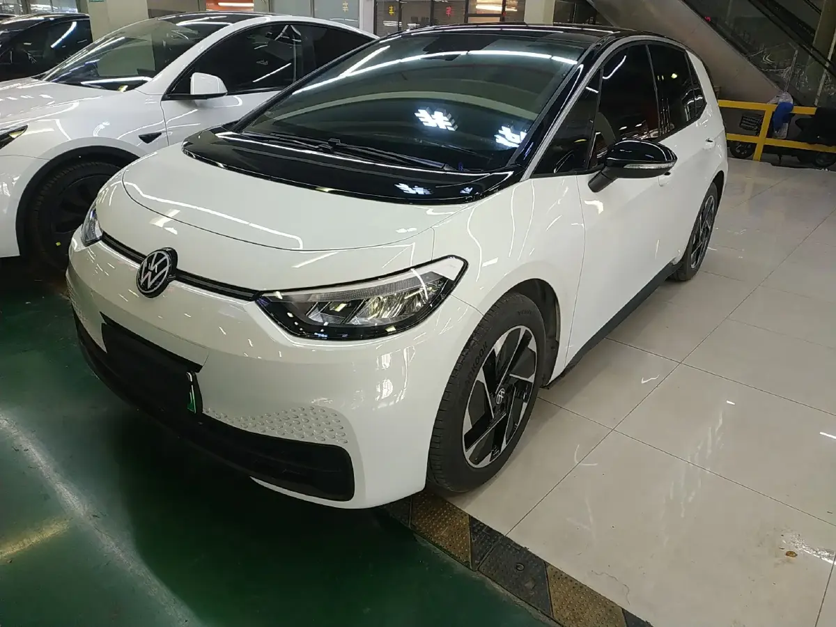 2024 Volkswagen ID.3 BEV 52.8KWH