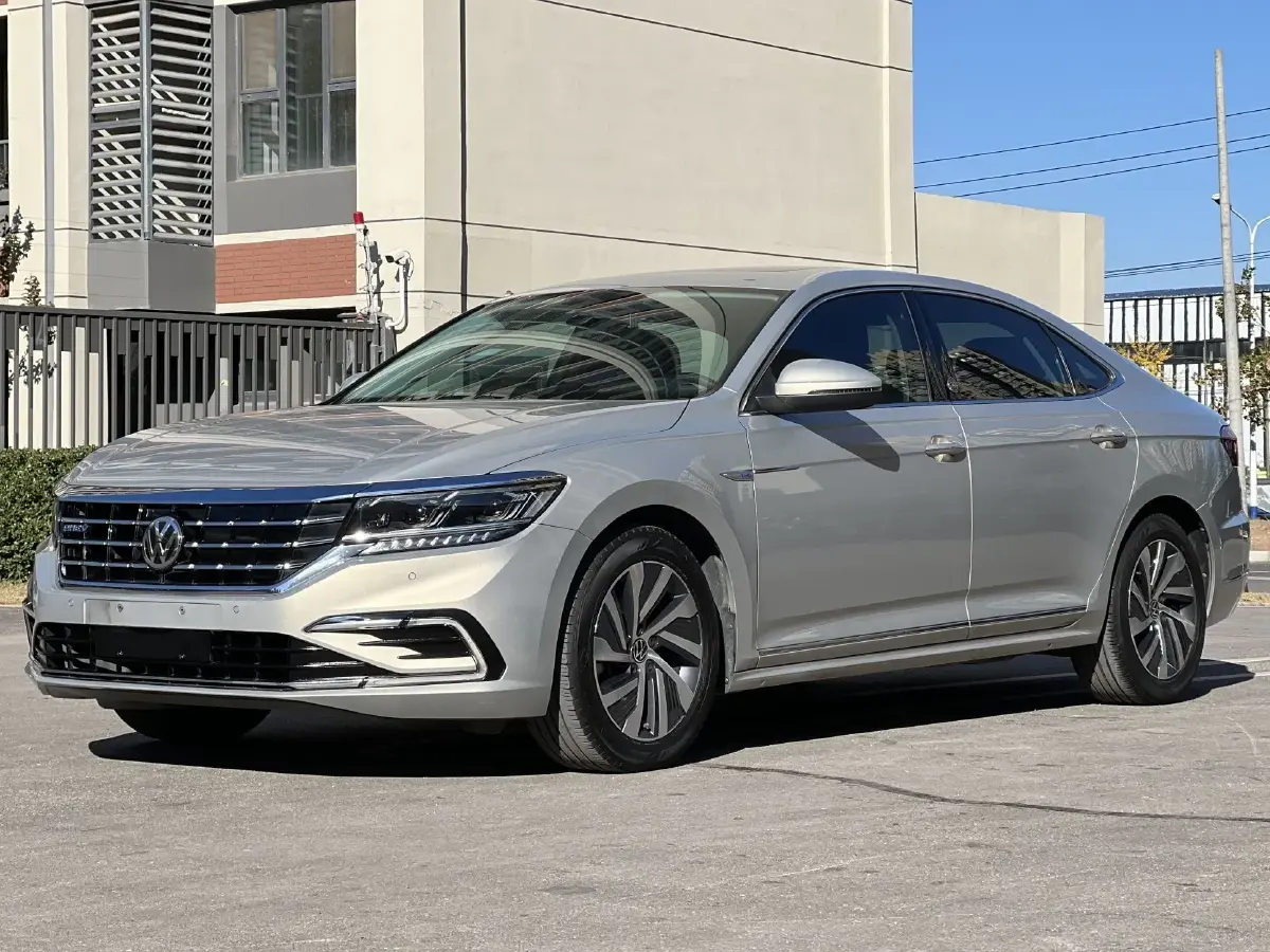 2019 Volkswagen Passat 1.4T 150HP L4 6DCT PHEV 12.1KWH