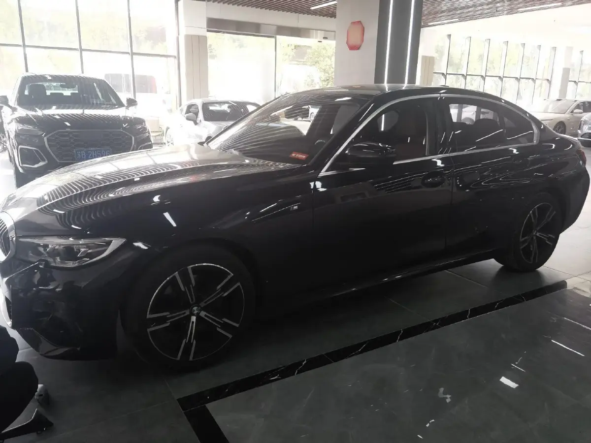 2021 BMW 3 Series 2.0T 184HP L4 8AT