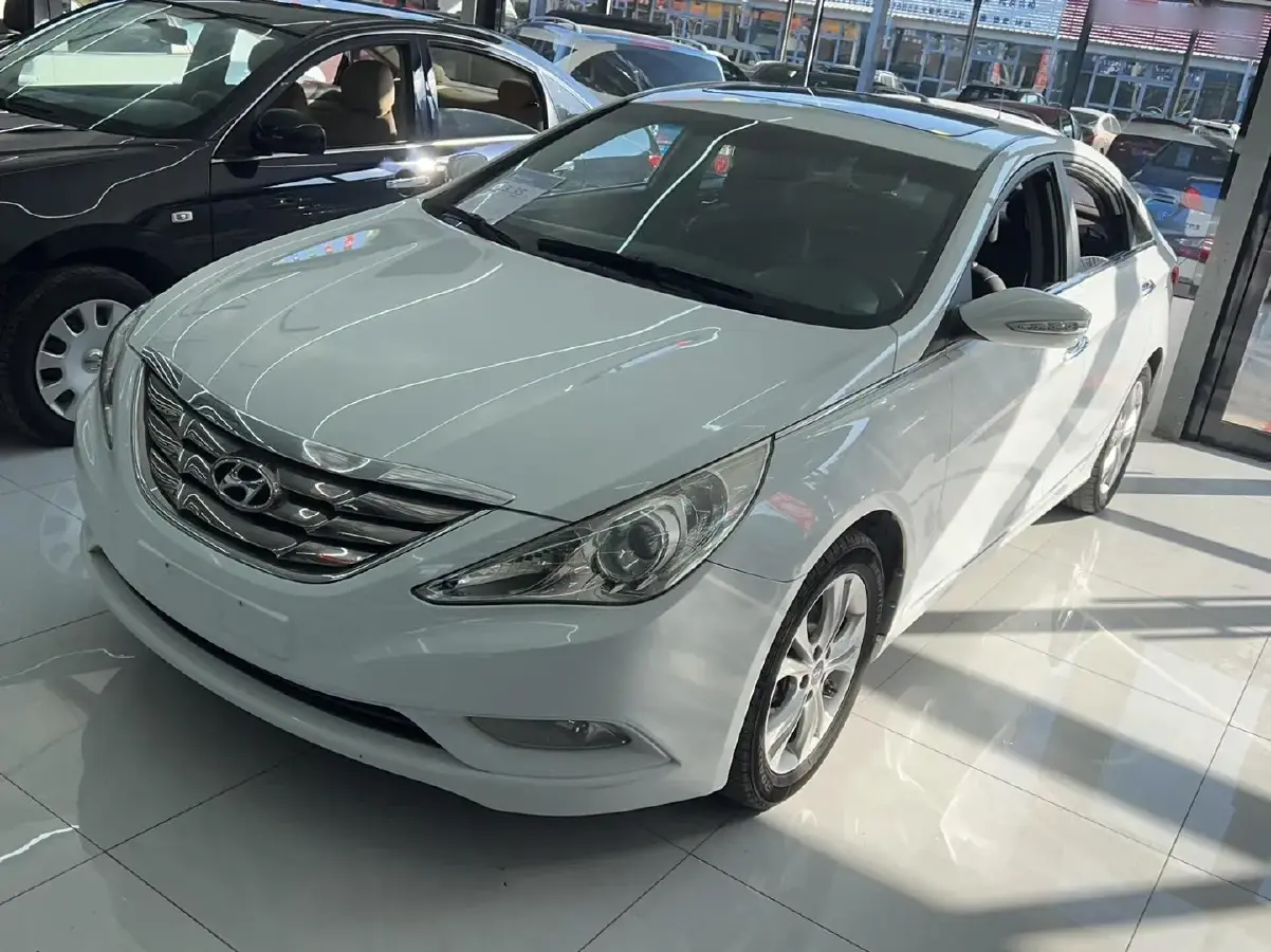 2011 Hyundai Sonata 2.0L 165HP L4 6AT