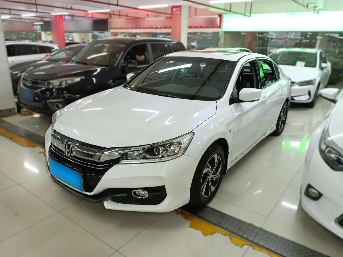 2016 Honda Accord 2.0L 155HP L4 CVT