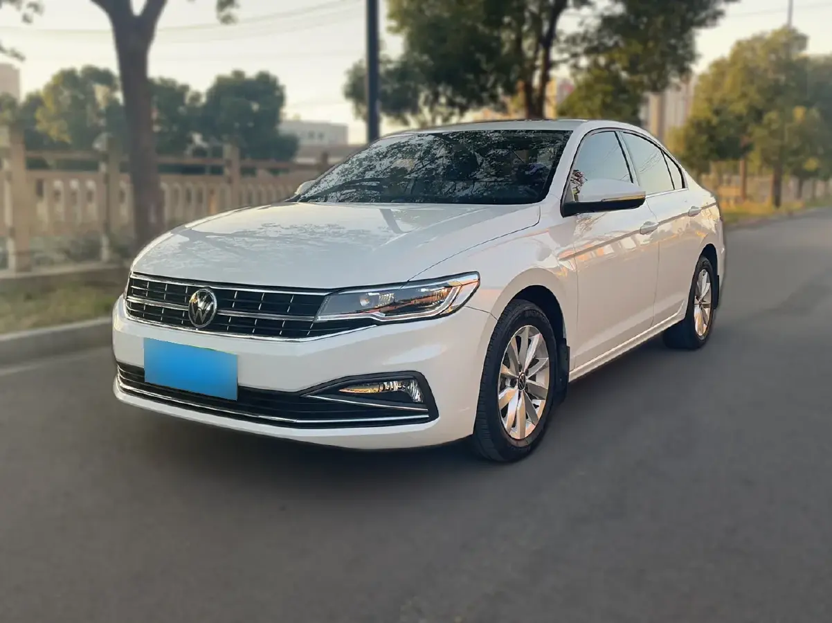 2021 Volkswagen Bora 1.5L 113HP L4 6AT