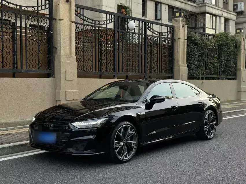 2023 Audi A7L 2.0T 245HP L4 7DCT
