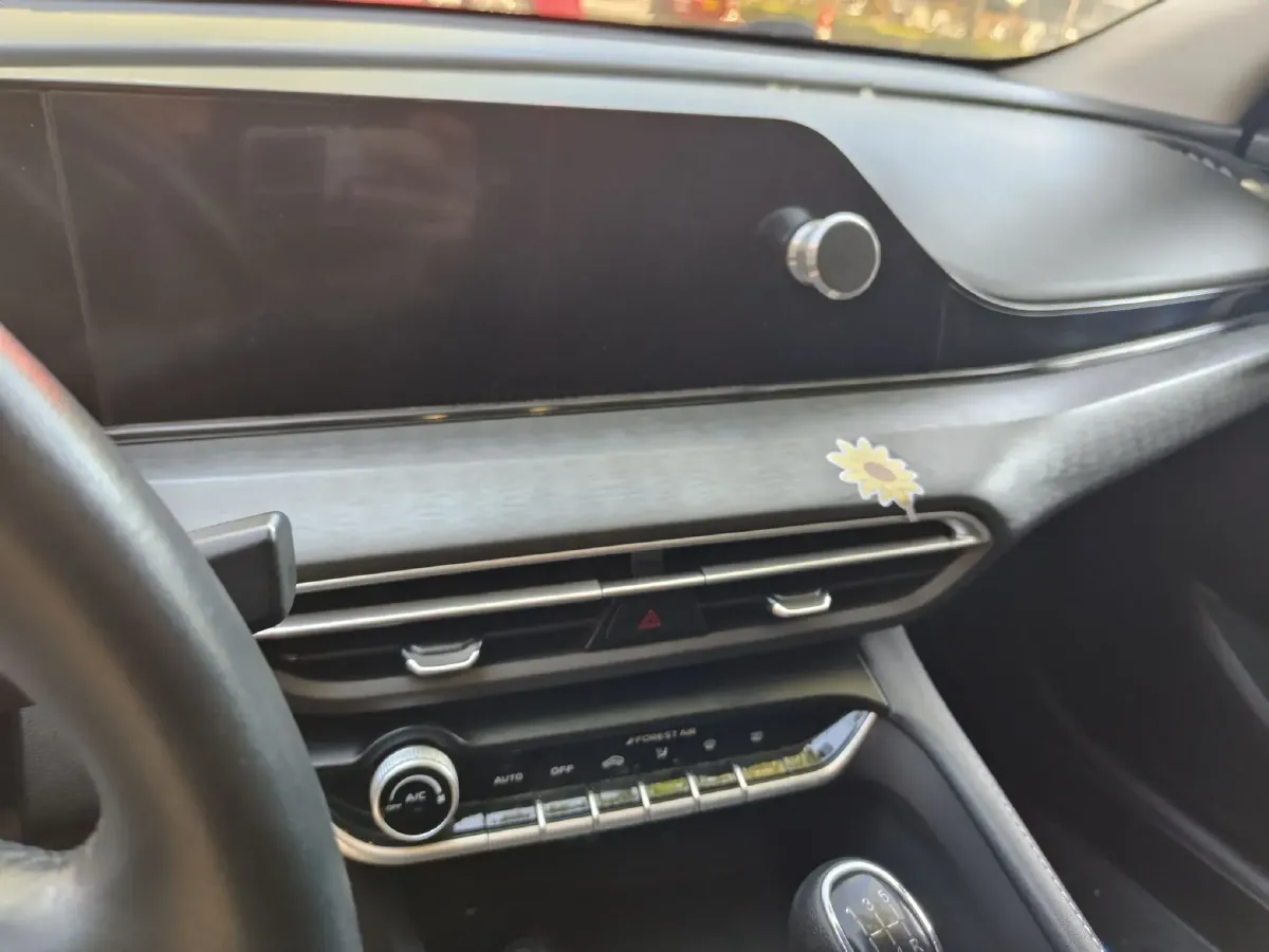 2021 ChangAn Eado 1.6L 128HP L4 5MT,autocango,china used car exporter,china ev exporter,chinese used car exporter,chinese used ev exporter