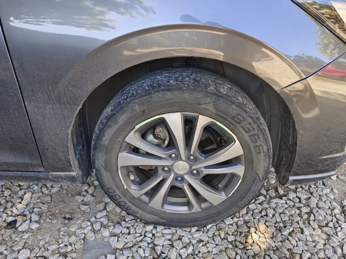 2021 ChangAn Eado 1.6L 128HP L4 5MT,autocango,china used car exporter,china ev exporter,chinese used car exporter,chinese used ev exporter