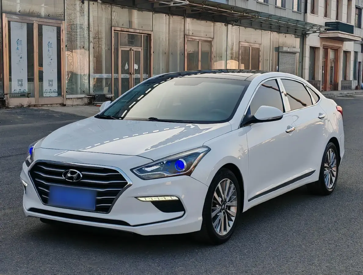 2017 Hyundai Mistra 1.8L 143HP L4 6AT