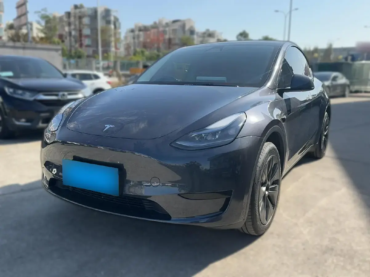 2024 Tesla Model Y BEV 60KWH