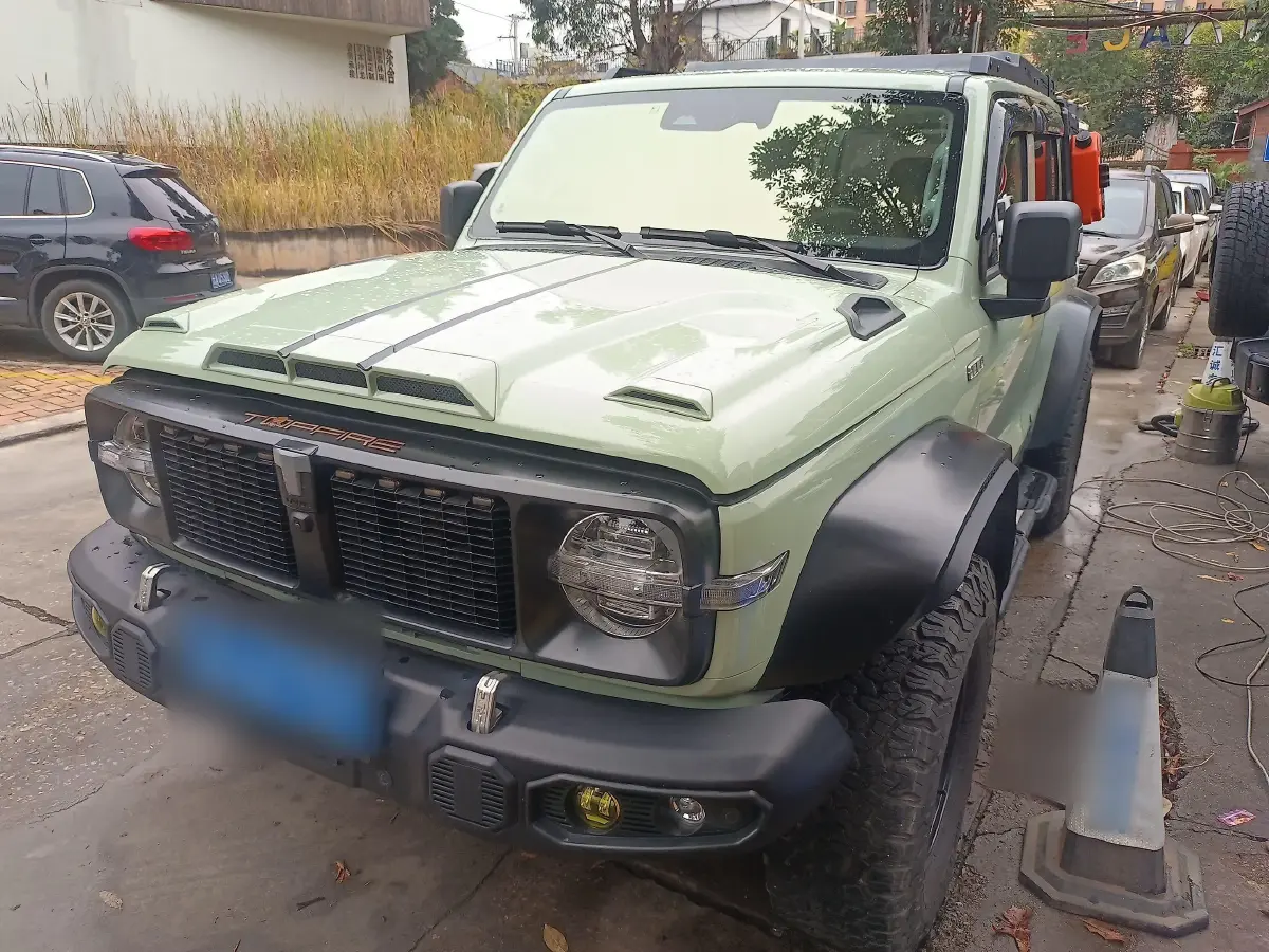 2021 Tank 300 2.0T 227HP L4 8AT