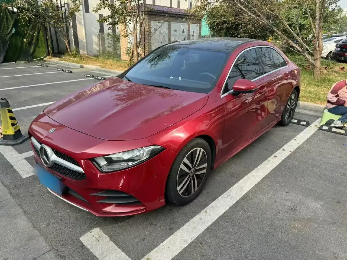 2020 Mercedes-Benz A Class 1.3T 136HP L4 7DCT