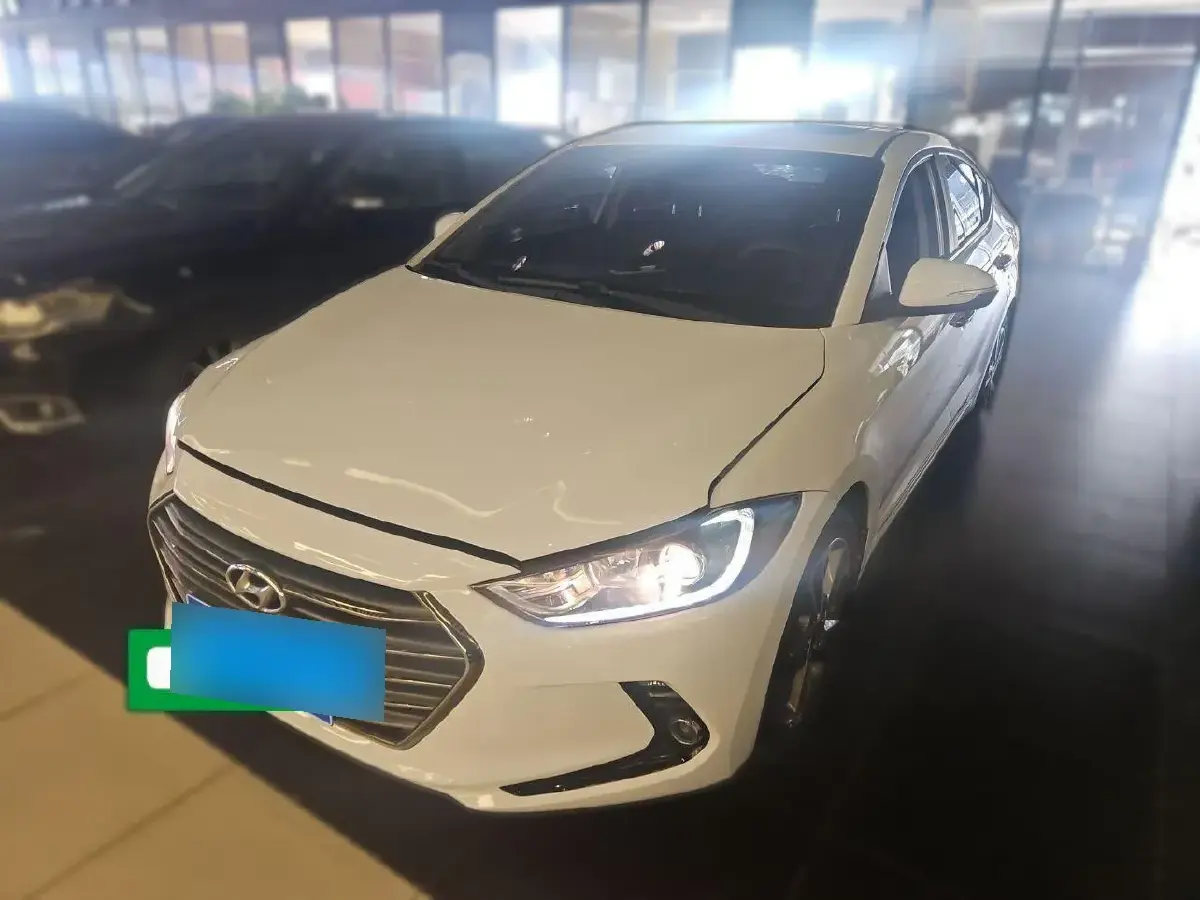 2016 Hyundai Elantra 1.6L 130HP L4 6AT