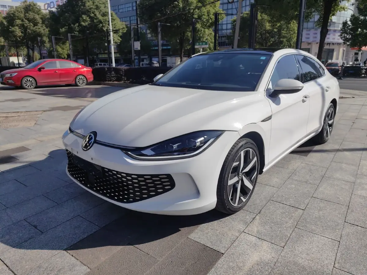 2025 Volkswagen Lamando 1.4T 150HP L4 7DCT