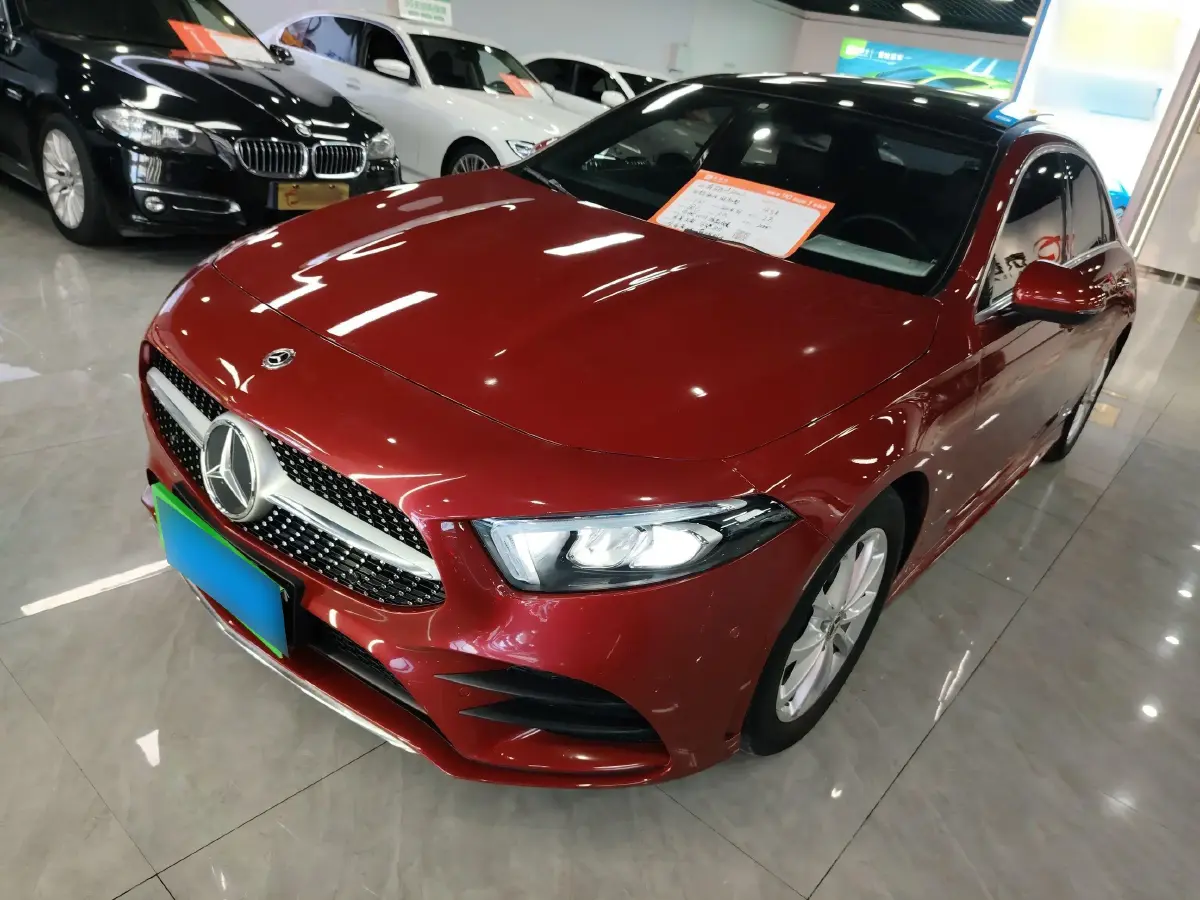 2020 Mercedes-Benz A Class 1.3T 163HP L4 7DCT