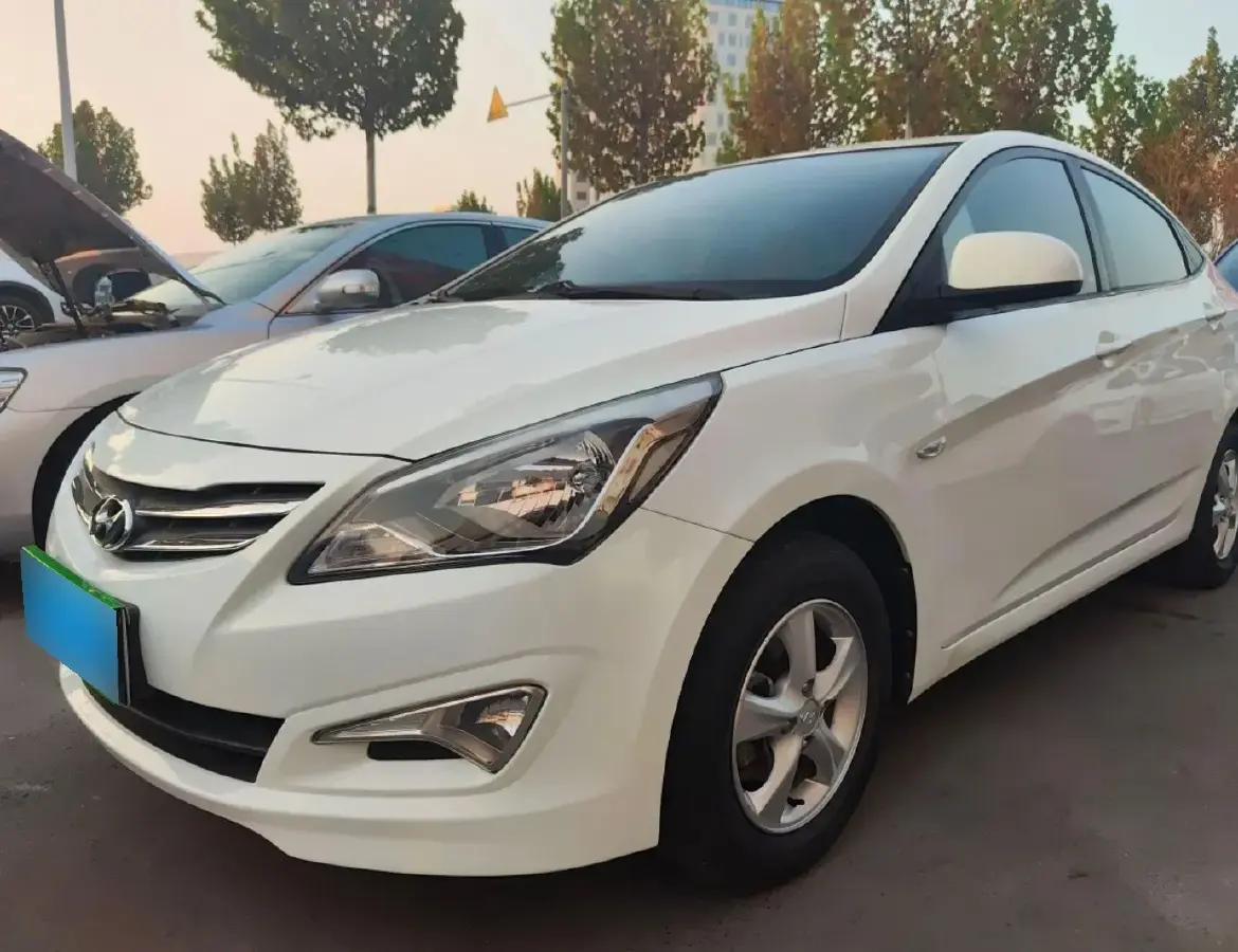 2014 Hyundai Reina 1.4L 107HP L4 4AT