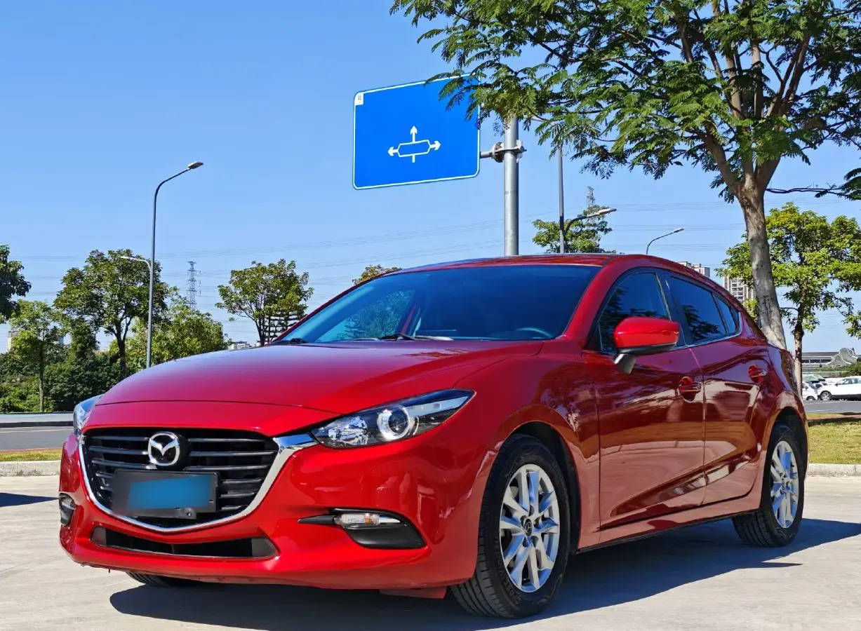 2017 Mazda 3 Axela 1.5L 117HP L4 6AT