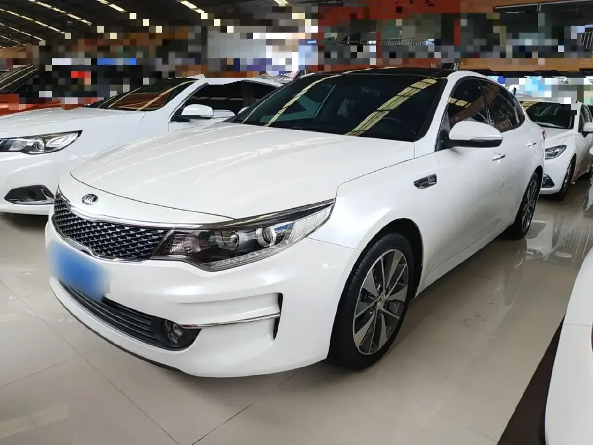 2016 Kia K5 2.0L 161HP L4 6AT