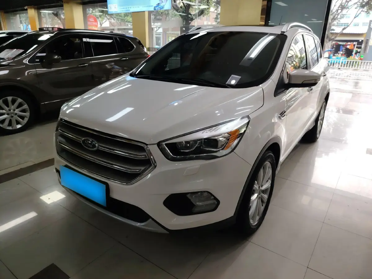 2017 Ford Kuga 2.0T 245HP L4 6AT