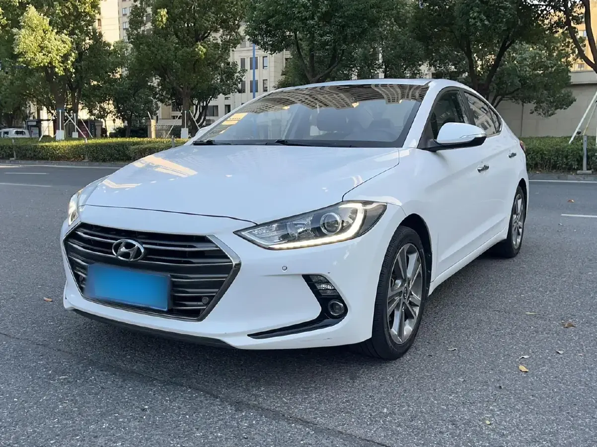 2016 Hyundai Elantra 1.6L 130HP L4 6AT