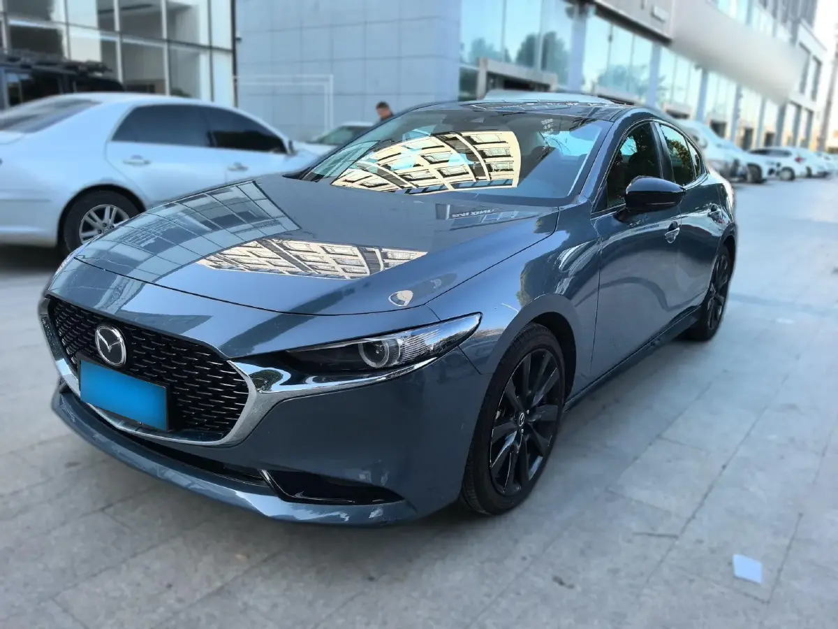 2021 Mazda 3 Axela 2.0L 158HP L4 6AT