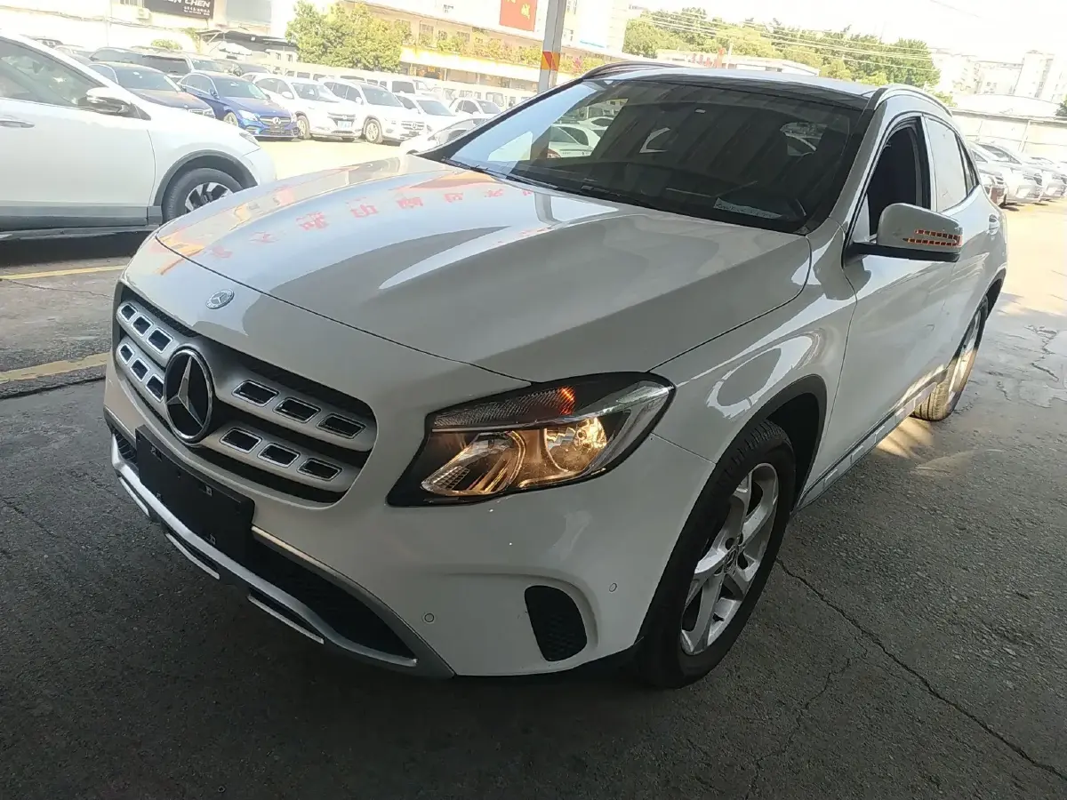 2019 Mercedes-Benz GLA Class 1.6T 156HP L4 7DCT