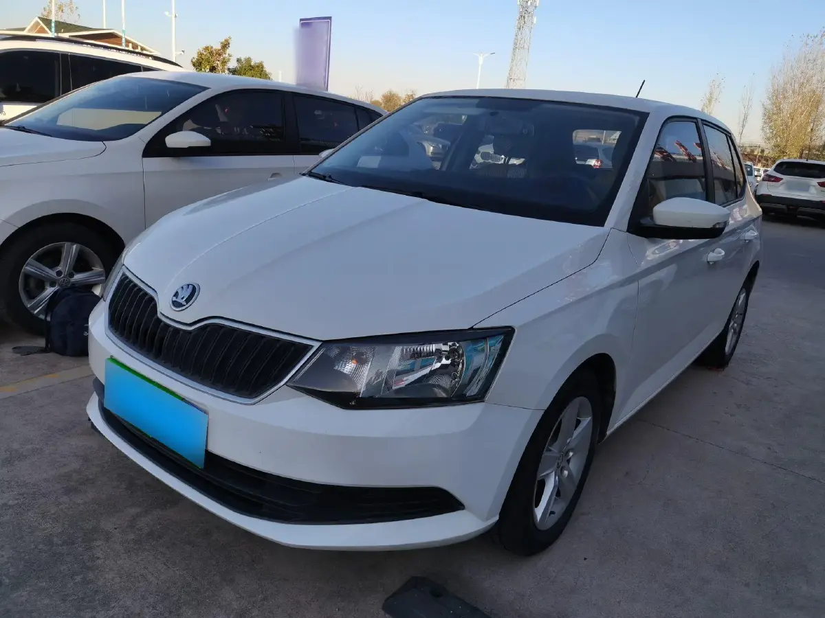 2016 Skoda Fabia 1.4L 90HP L4 6AT