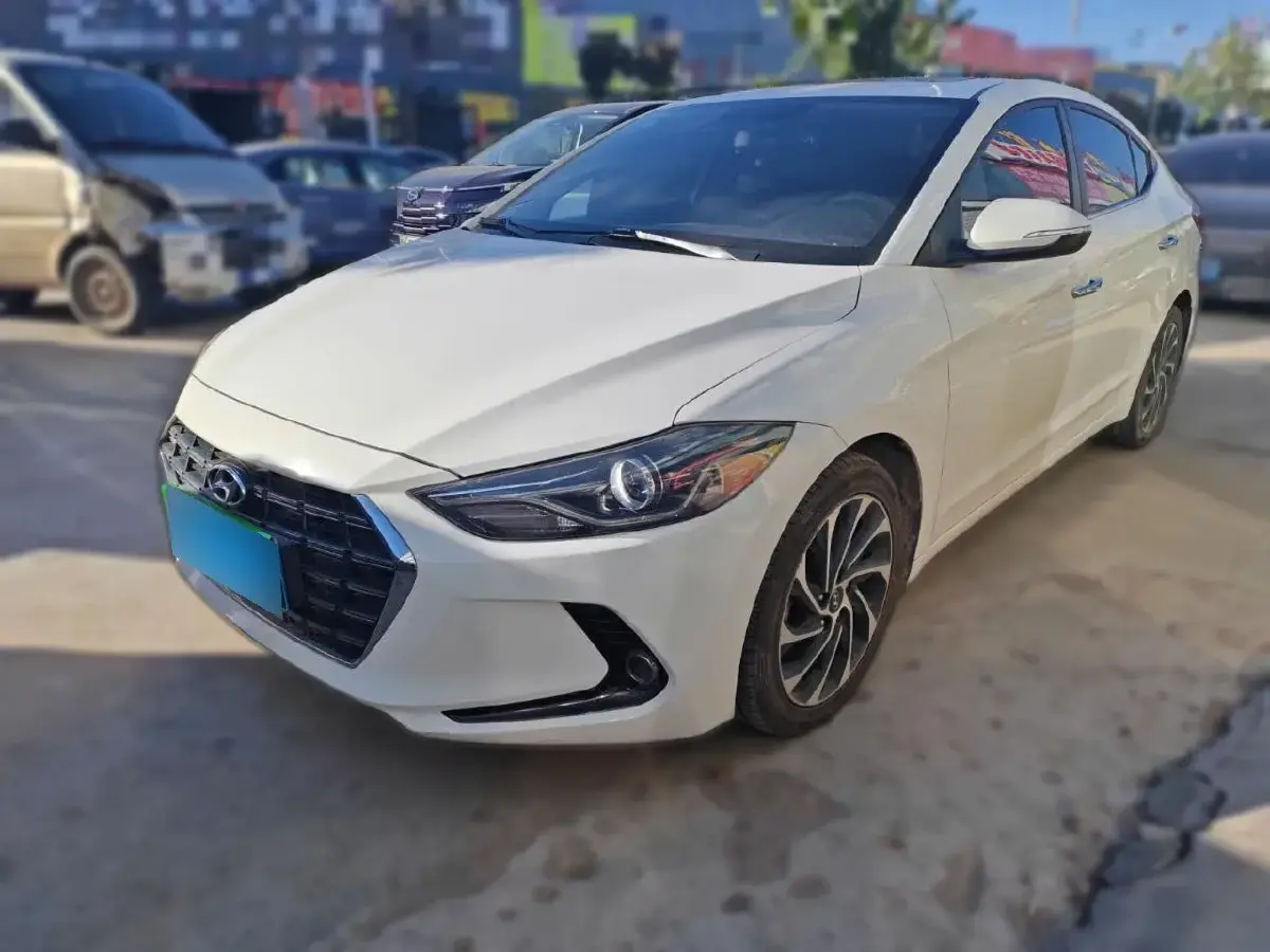2019 Hyundai Elantra 1.5L 115HP L4 CVT