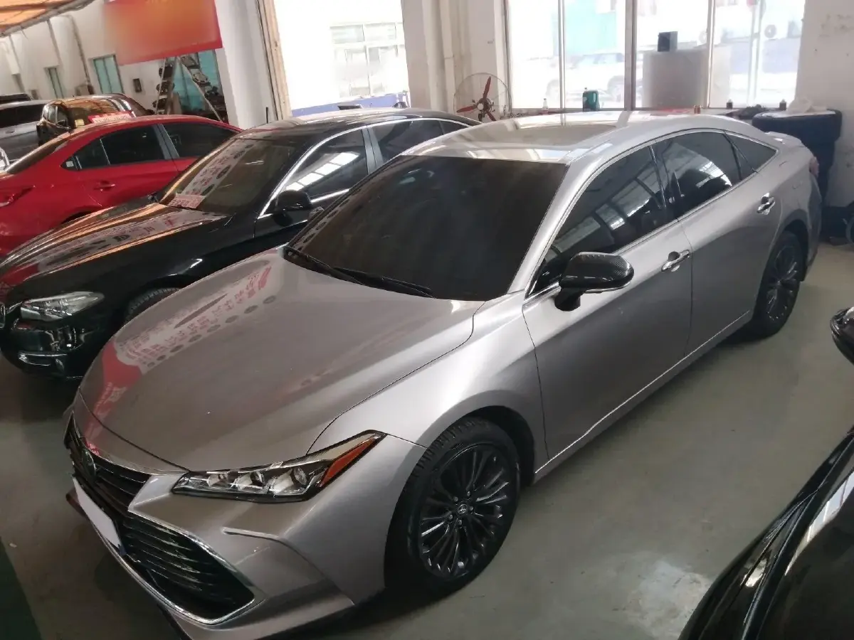 2021 Toyota Avalon 2.5L 209HP L4 8AT
