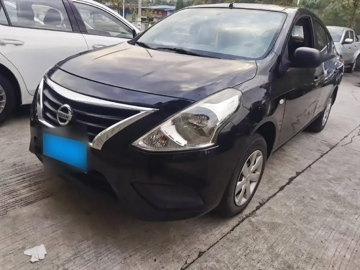 2014 Nissan Sunny 1.5L 112HP L4 CVT
