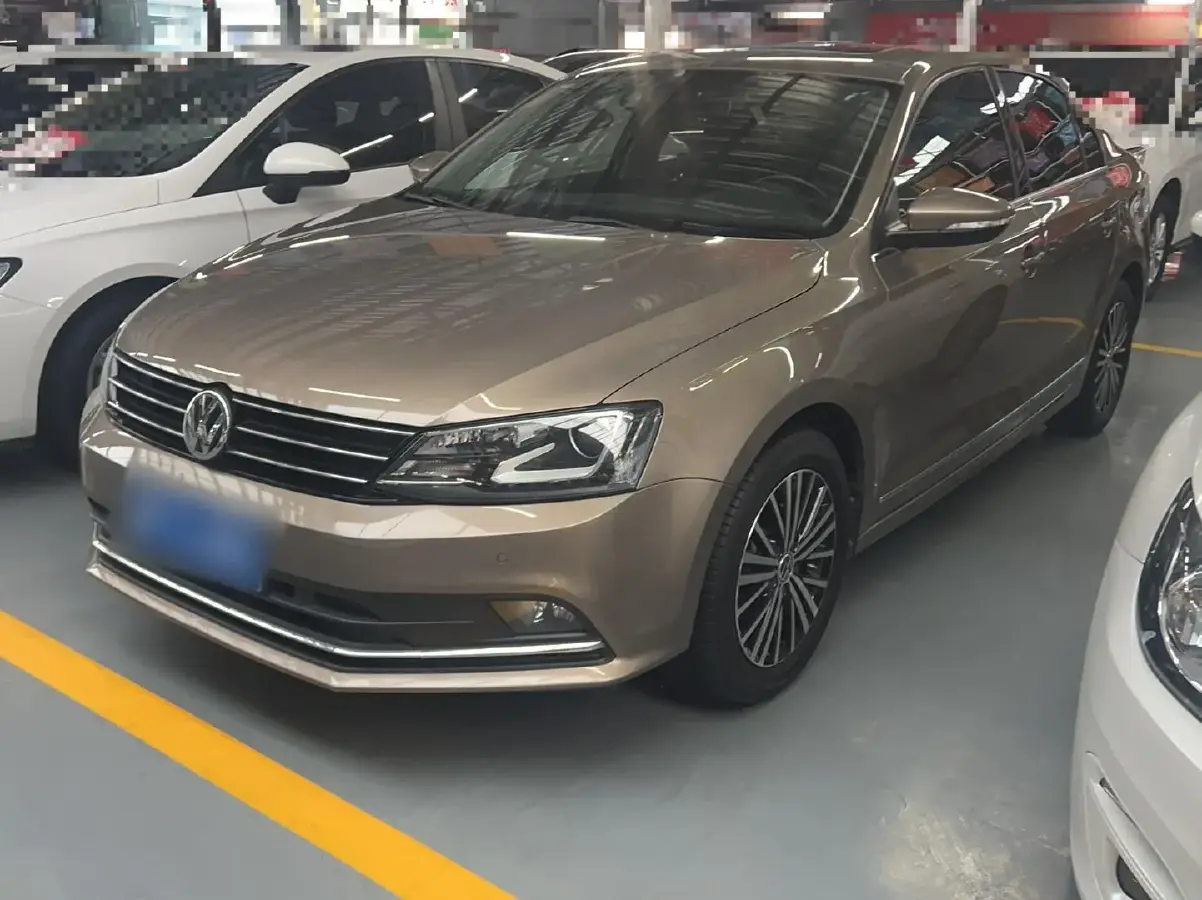 2017 Volkswagen Sagitar 1.4T 131HP L4 7DCT