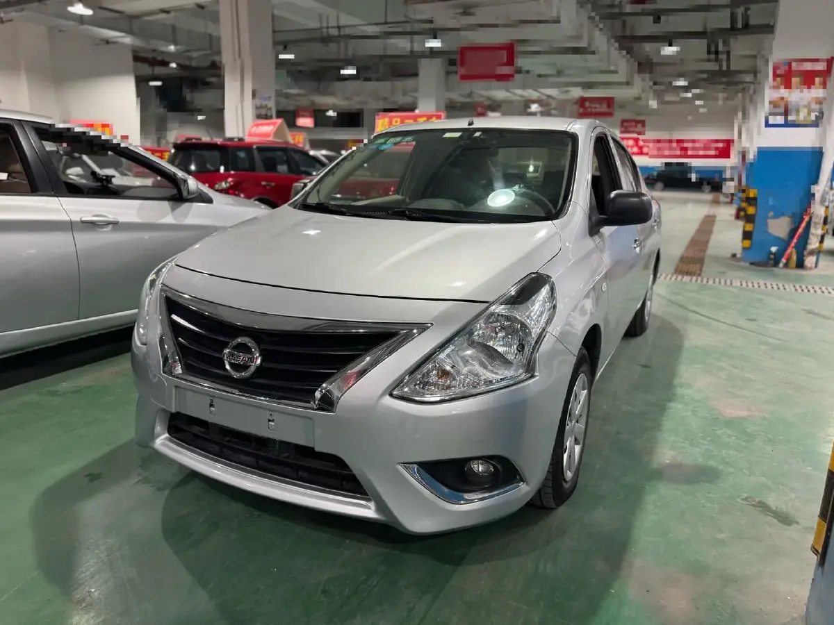 2015 Nissan Sunny 1.5L 112HP L4 CVT