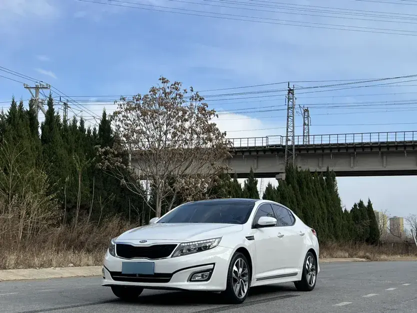 2014 Kia K5 2.0L 162HP L4 6AT