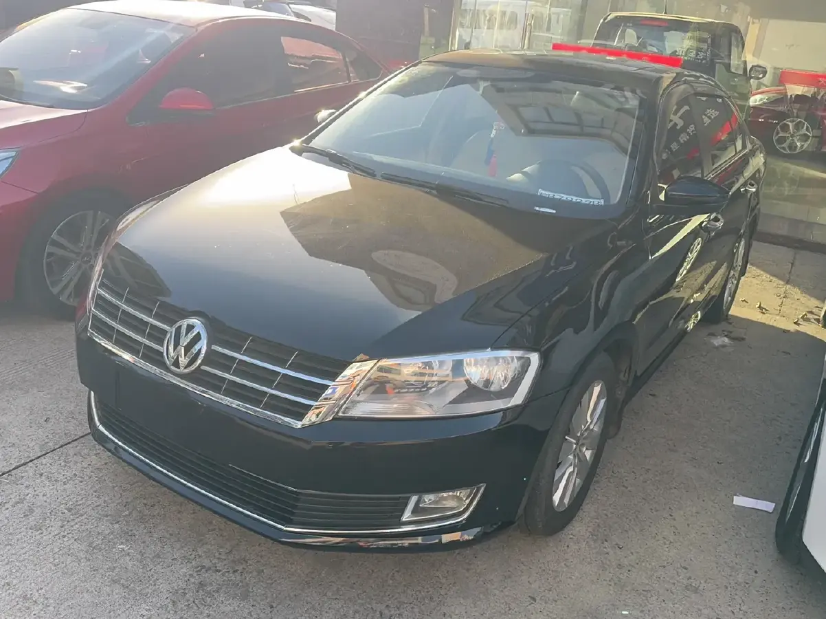 2013 Volkswagen Lavida 1.6L 110HP L4 5MT