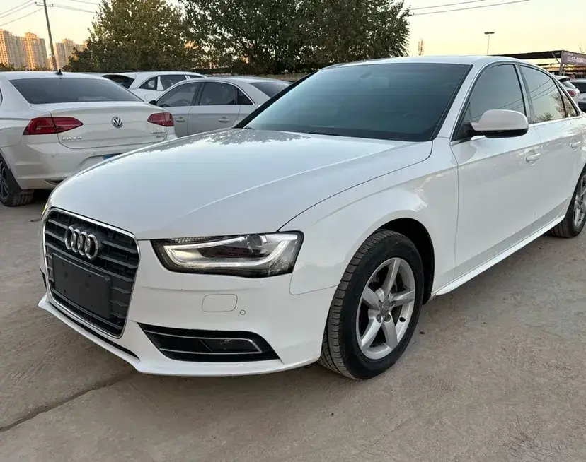 2013 Audi A4L 2.0T 180HP L4 CVT