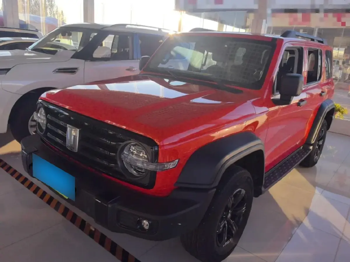 2021 Tank 300 2.0T 227HP L4 8AT