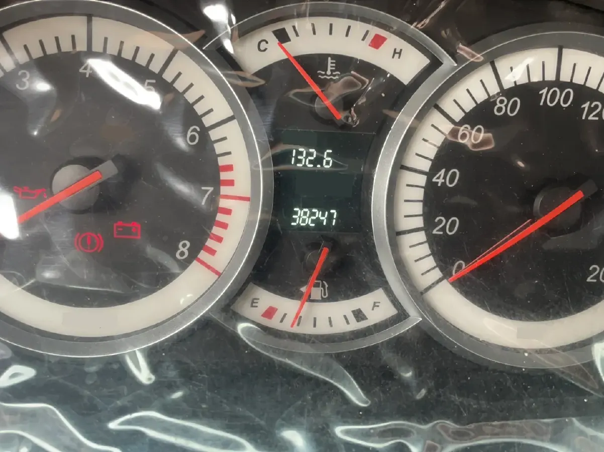 2014 Suzuki Liana A6 1.5L 112HP L4 4AT,autocango,china used car exporter,china ev exporter,chinese used car exporter,chinese used ev exporter