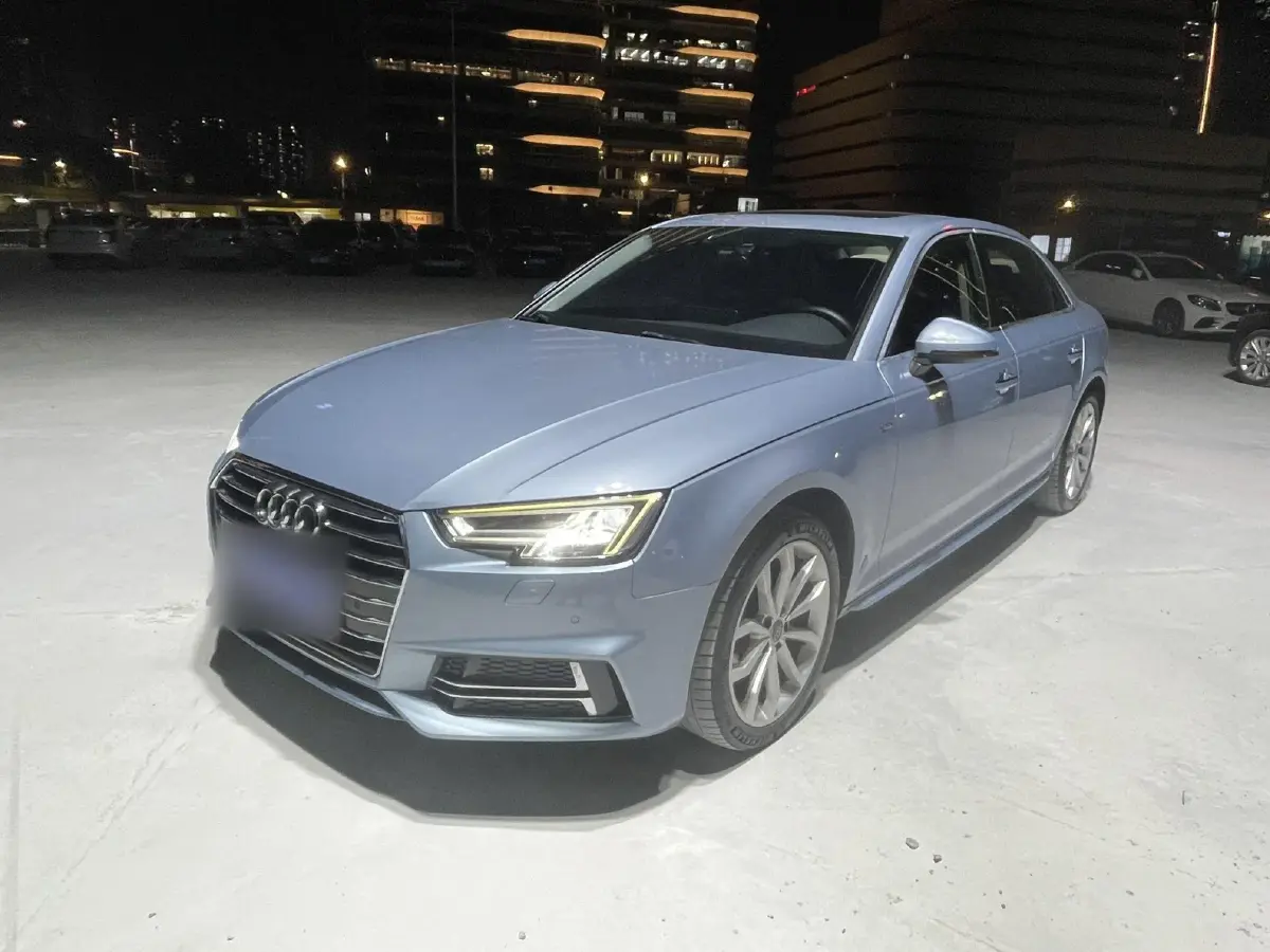 2018 Audi A4L 2.0T 190HP L4 7DCT