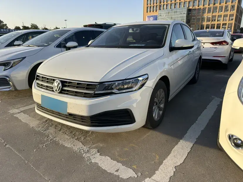 2020 Volkswagen Bora 1.5L 113HP L4 5MT