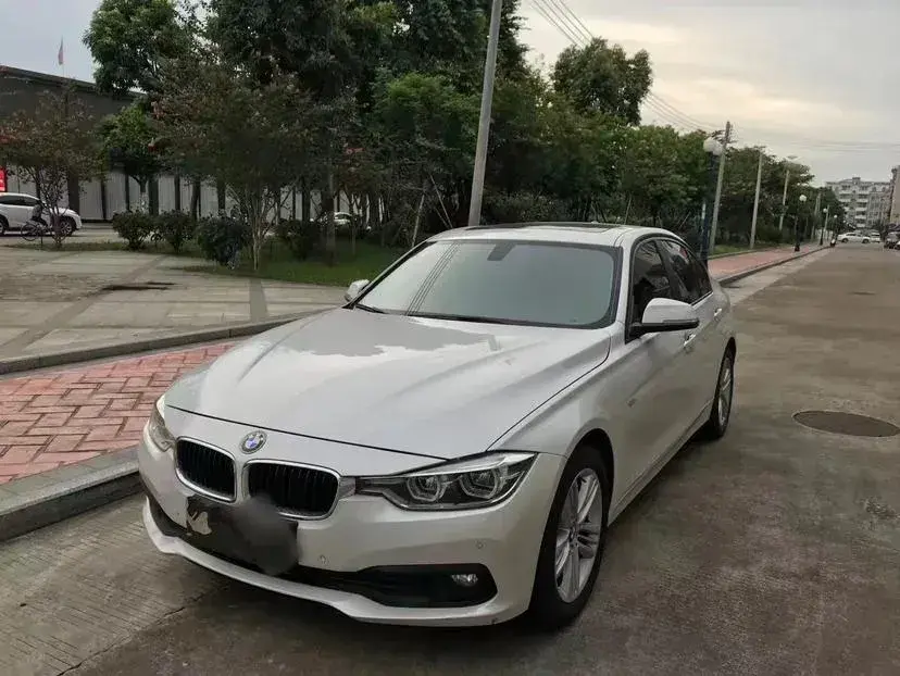 2016 BMW 3 Series 2.0T 184HP L4 8AT