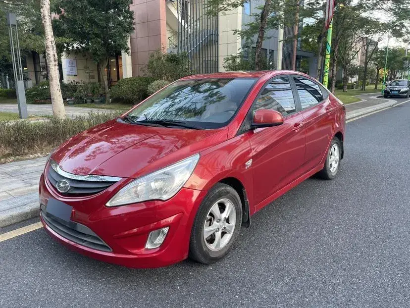 2010 Hyundai Reina 1.4L 107HP L4 4AT