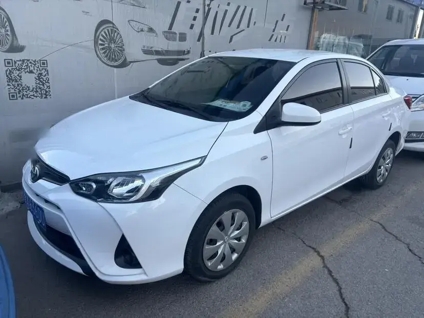 2017 Toyota Yaris L 1.5L 107HP L4 5MT