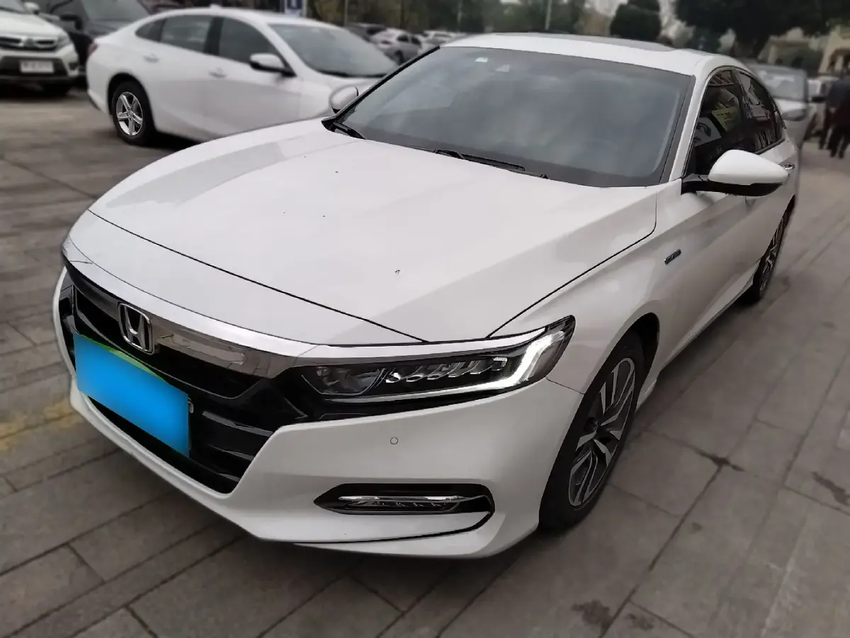 2018 Honda Accord 2.0L 146HP L4 E-CVT Hybrid