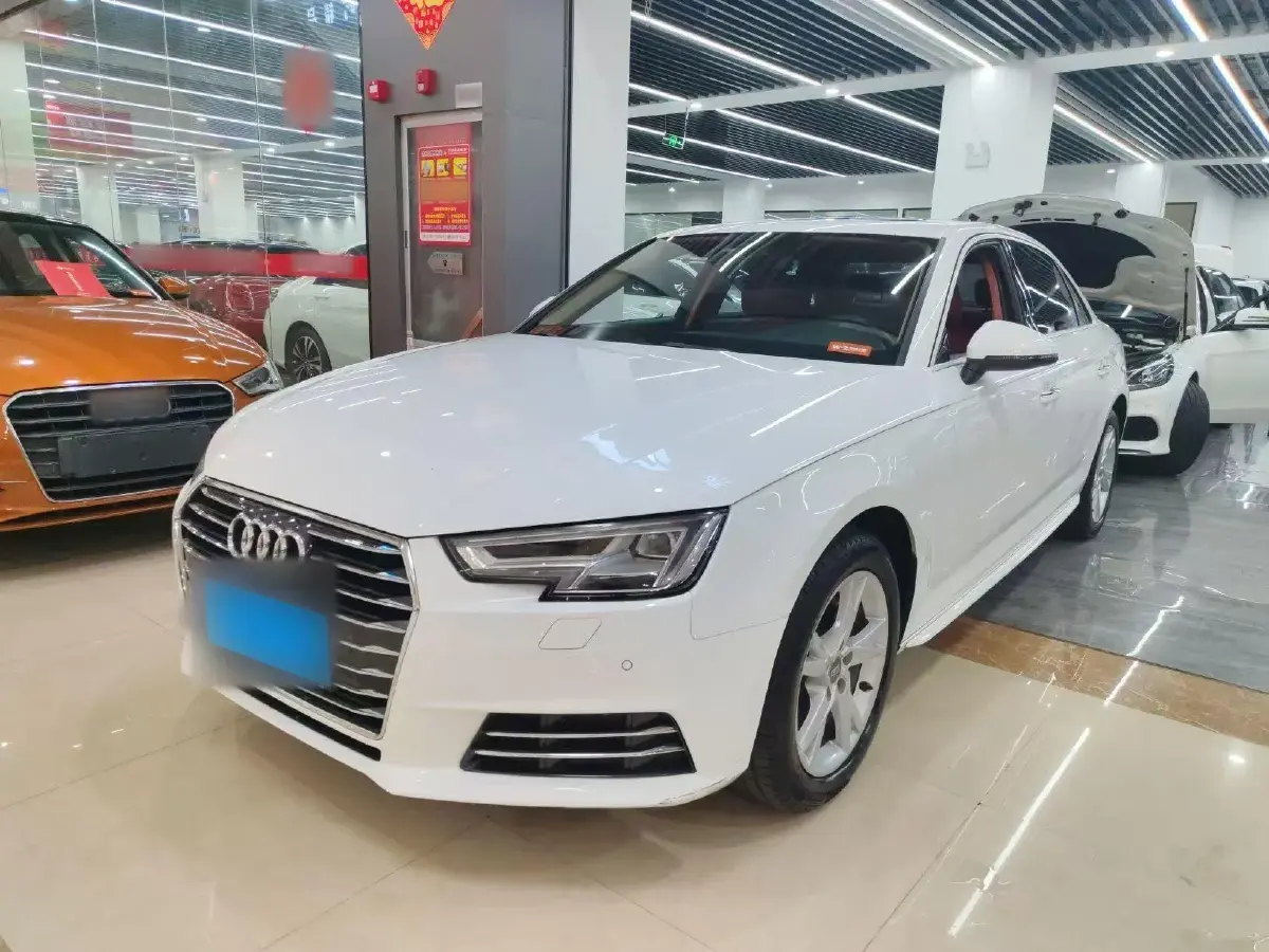 2018 Audi A4L 2.0T 190HP L4 7DCT