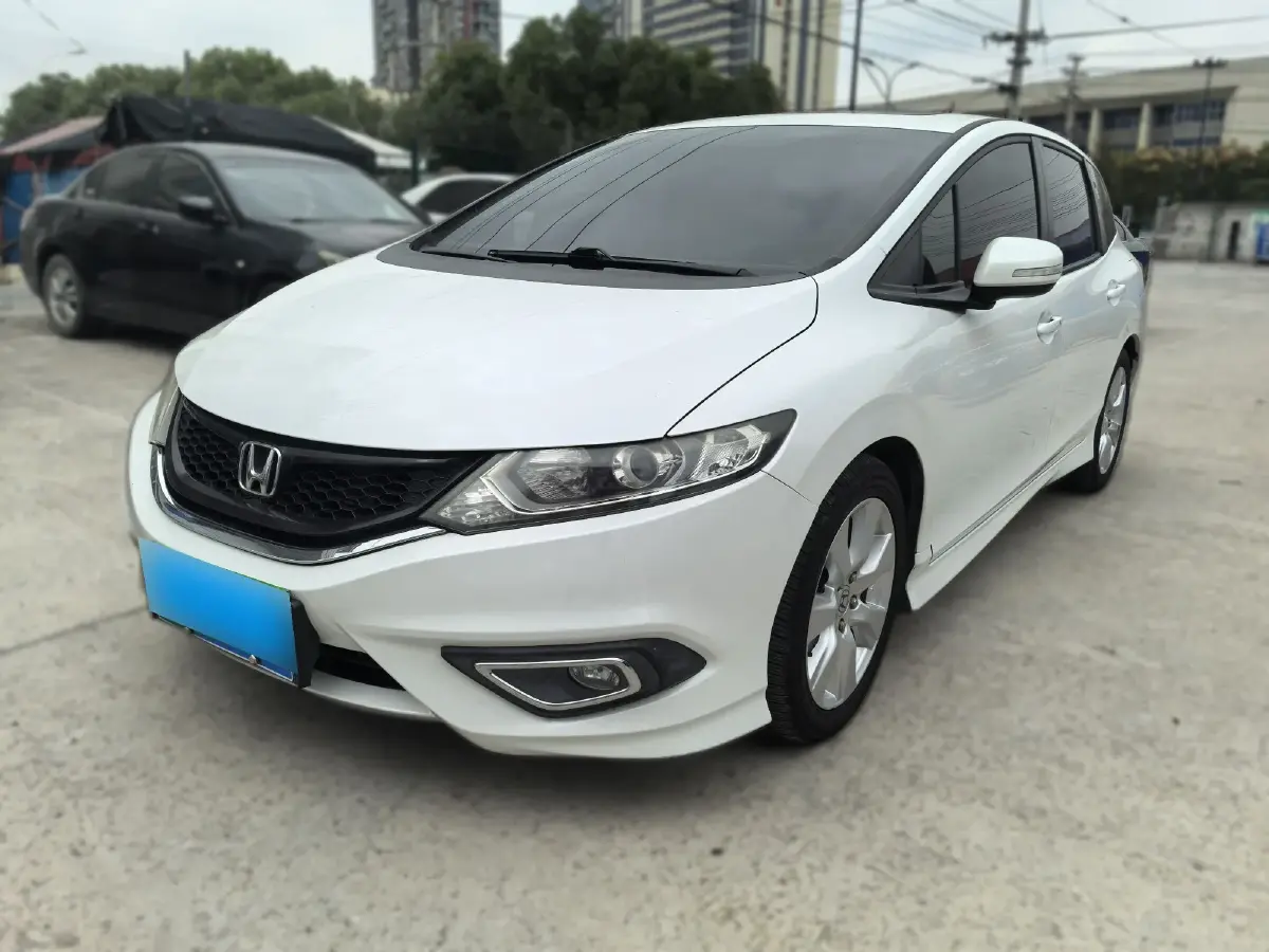 2016 Honda Jade 1.8L 141HP L4 5AT