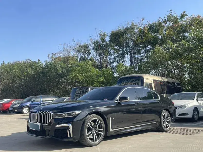 2019 BMW 7 Series 2.0T 265HP L4 8AT
