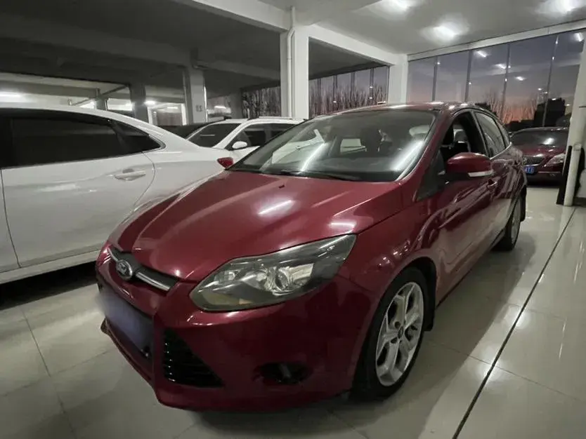 2012 Ford Focus 1.6L 125HP L4 6DCT