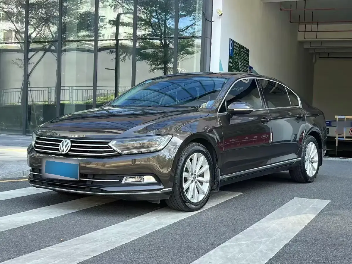 2017 Volkswagen Magotan 1.8T 180HP L4 7DCT