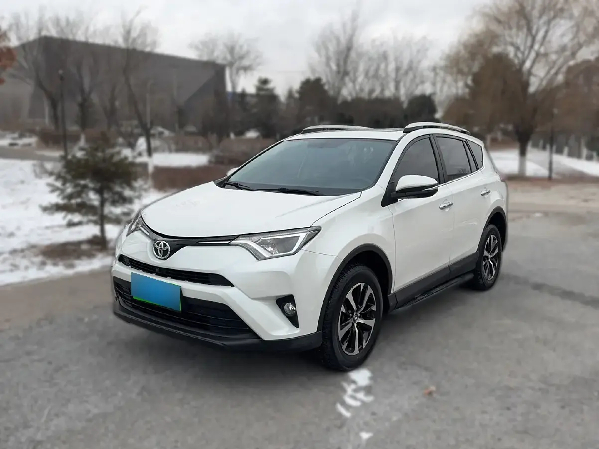 2016 Toyota RAV4 2.0L 151HP L4 CVT