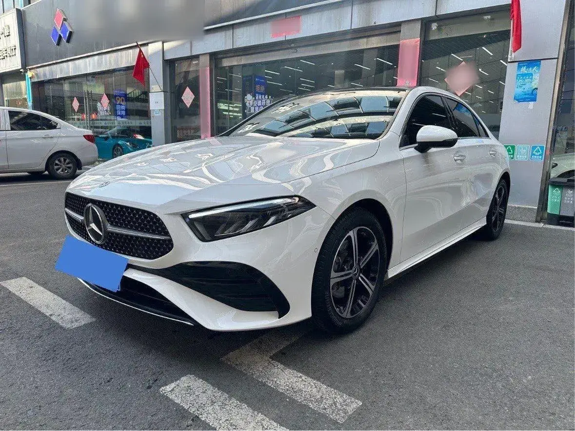 2024 Mercedes-Benz A Class 1.3T 163HP L4 7DCT