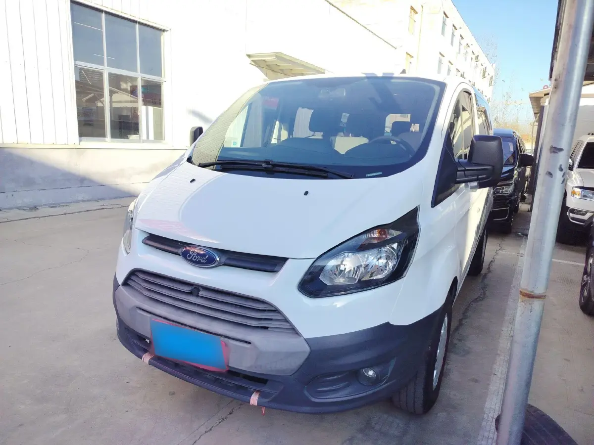 2017 Ford Transit 2.0T 121HP L4 5MT