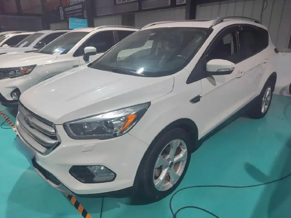 2018 Ford Kuga 1.5T 181HP L4 6AT